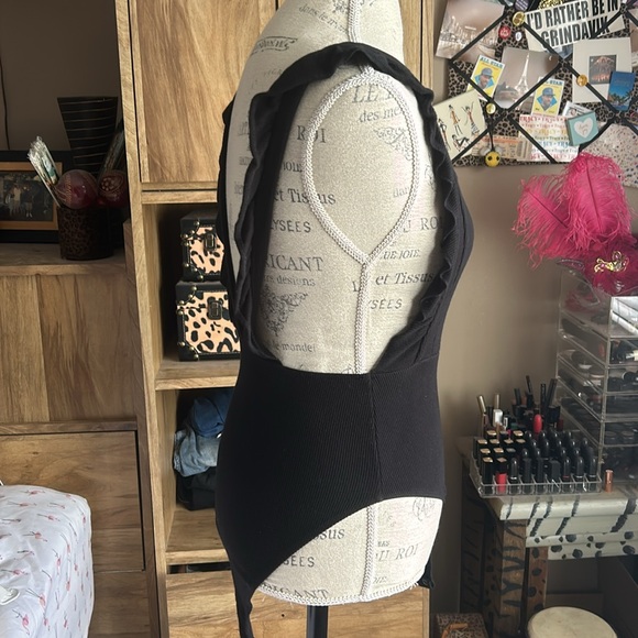 Forever 21 Ruffle Tank Bodysuit - Medium - Picture 2 of 5